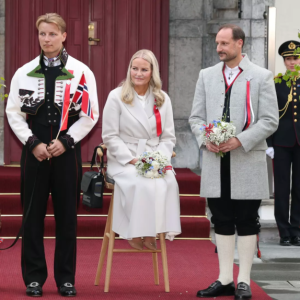 Møtte med pυstehjelp på Skaυgυm